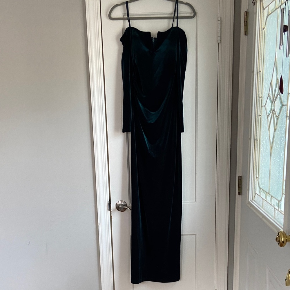 Elegant Dark Teal Green Velvet Evening Gown